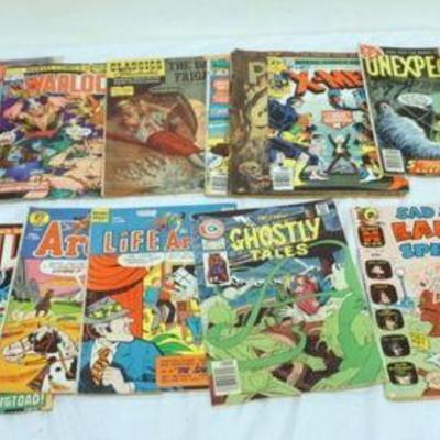 1257	GROUP OF ASSORTED VINTAGE COMIC BOOKS

