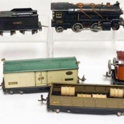 1245	LIONEL TRAIN SET O GAUGE, # 266E LOCOMOTIVE -TENDER- #812, # 813, #814R, #811 CARS AND #810 CRANE
