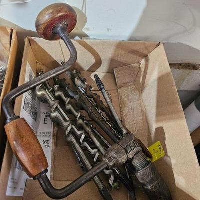 Assorted vintage hand tools