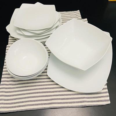 Strawberry Street White Dinnerware Set
