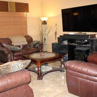 man cave leather set