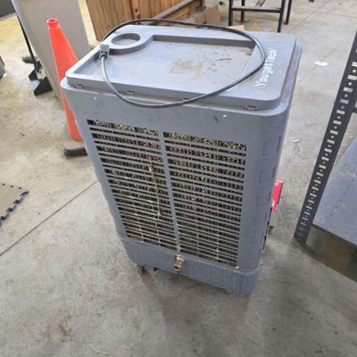Air cond, perfect for garage