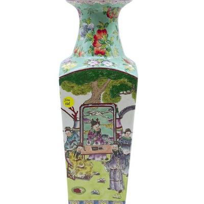 TALL CHINESE EXPORT HAND PAINTED VASE