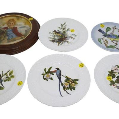 LOT DECORATIVE PLATES - 6 PIECES
