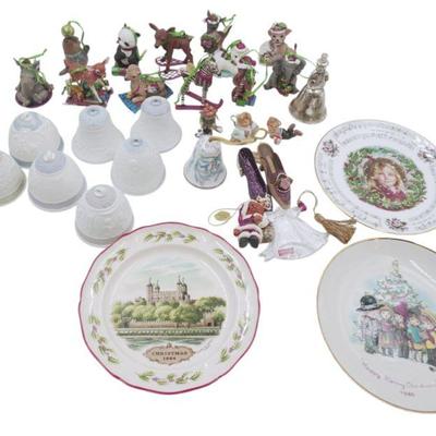 LARGE BOX LOT 30 PIECES CHRISTMAS AND DECOR - LLADRO, WATERFORD, WEDGWOOD AND MORE
