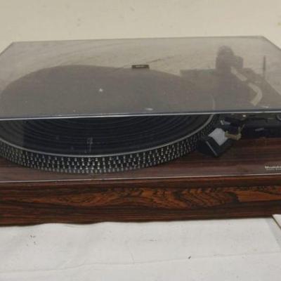 1279	MCS TURNTABLE, HINGE DAMAGED ON DUST COVER
