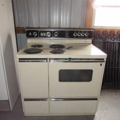 GE stove