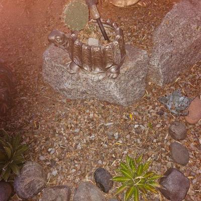 Outdoor Plants/Pottery/Art