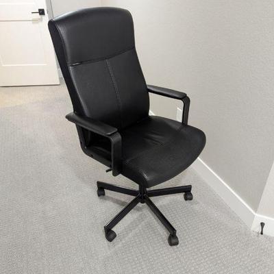 Lot #155 - Office Chair - Black Leather Executive Style Desk Chair.