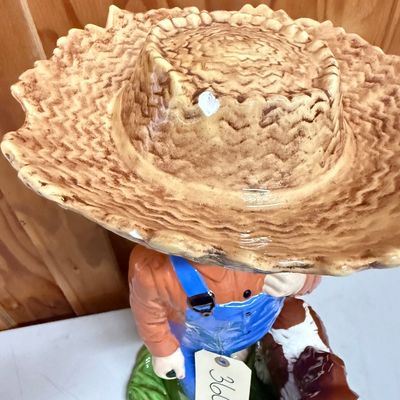 Sale Photo Thumbnail #366: Ceramic figurine chip on hat