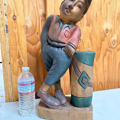Sale Photo Thumbnail #14: vintage wood carved Golfer