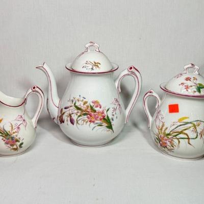 Antique Delinieres & Guery GD Limoges France 369 hand painted teapot, creamer and sugar, 9”