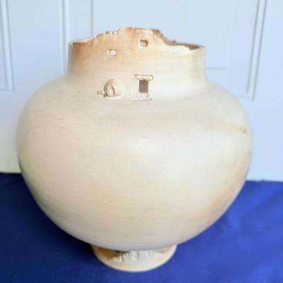 Pueblo Pot by Liz Patterson With Bill Of Sale 