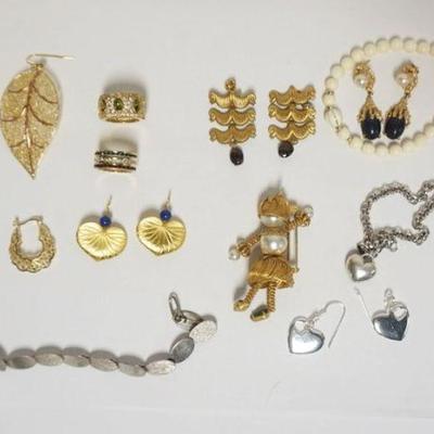 1143	ASSORTED LADIES JEWELRY INCLUDING 2 RINGS, 8 PAIRS EARRINGS, 3 BRACELETS AND ONE WIRE DOLL PIN. SOME ITEMS MARKED BY MAKER INCLUDES...