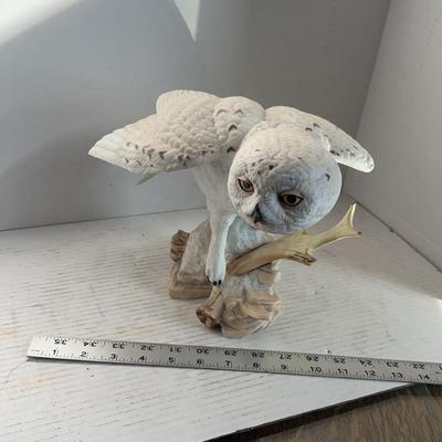 The Franklin Mint “The Snowy Owl” Porcelain Art 