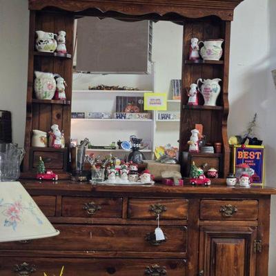 1950s farmhouse style kitchen hutch