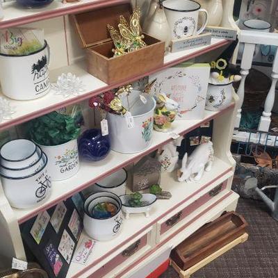 Childs bookcase, spring