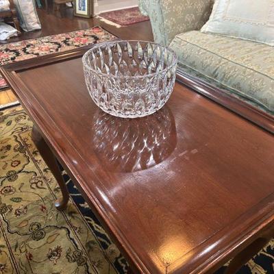 Thomasville Queen Anne style tea table. 