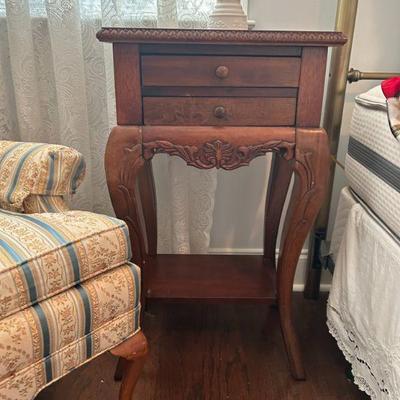 Drawer are "velvet" lined