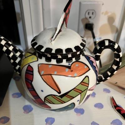 Robin Sterling High Heels Teapot Burlington, Mass
