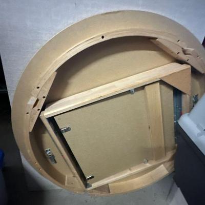 Round wood table