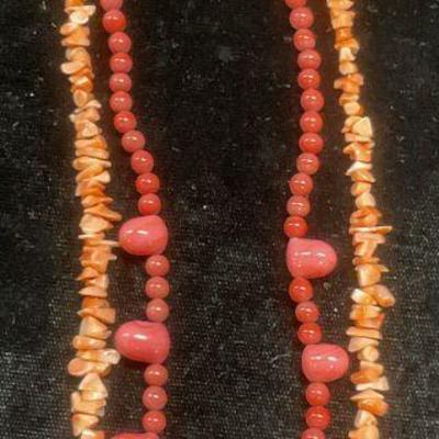 Lot 2 Vintage Coral Chip Beaded Necklace +
