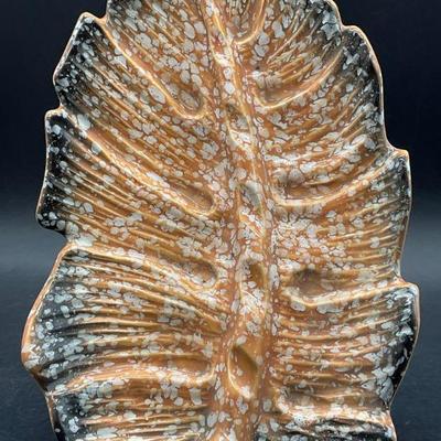 Vintage Leaf Form Footed Ceramic Plate
