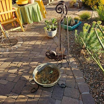 Outdoor pottery/art