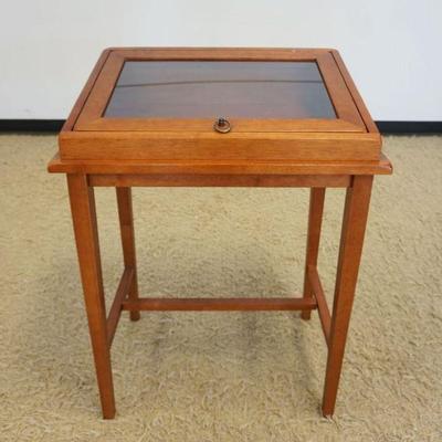 1200	MAHOGANY SLANT FRONT LIFT TOP, FLOOR STANDING DISPLAY CASE, APPROXIMATELY 26 IN X 18 IN X 35 IN H
