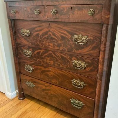 Crotch Mahogany antique Chest Of Drawer With Key 
