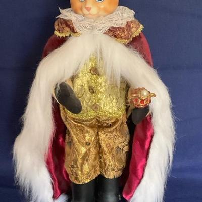 Fancy Royal King Cat Figure