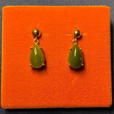 14k Gold Jade Earrings