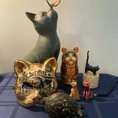 Amazing Cat Collection Including Nesting Cats 