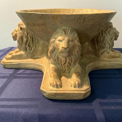 Resin Lion Head Sculpture Bowl (heavy)