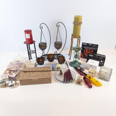 Lot #160 - Candle and Lantern Home Decor Lot