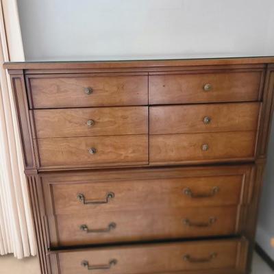 Henredon Fine Furniture Chest of Drawers