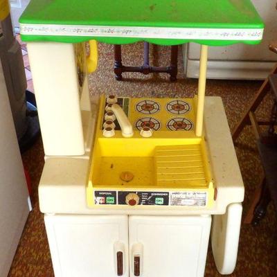 Vintage Childs Kitchen 