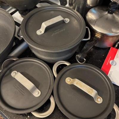 Pots 