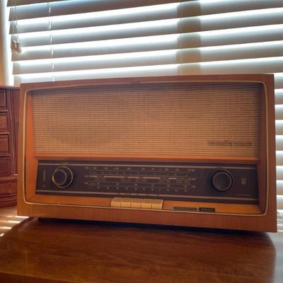 Vintage radio works 