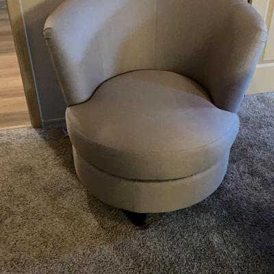 Swivel Barrel Chair
