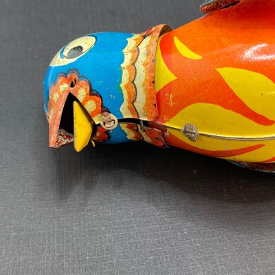 LOT 300: Vintage Toys - Tin / Metal Colorful Bird and Plastic Bird Watch