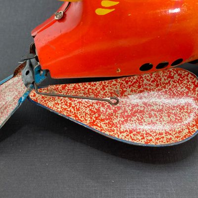 LOT 300: Vintage Toys - Tin / Metal Colorful Bird and Plastic Bird Watch