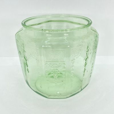 LOT 296: Lidded Uranium Glass Jars