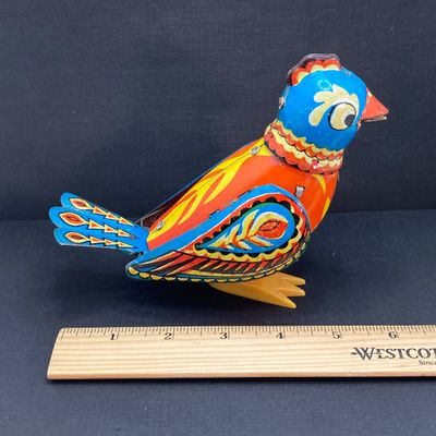 LOT 300: Vintage Toys - Tin / Metal Colorful Bird and Plastic Bird Watch