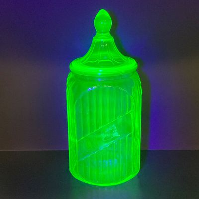 LOT 296: Lidded Uranium Glass Jars
