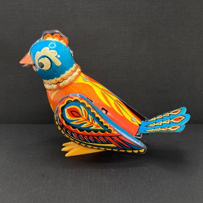 LOT 300: Vintage Toys - Tin / Metal Colorful Bird and Plastic Bird Watch
