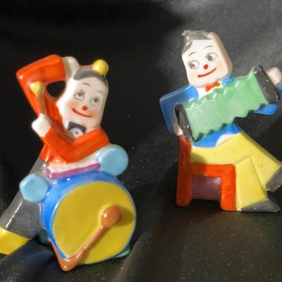 (S208) Vintage Goebel Jazz Band Man Place Card Holder