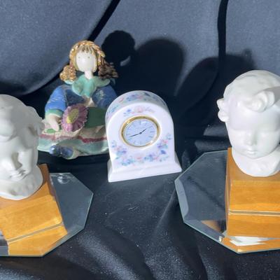 (S212) Pair Vintage German Goebel Child Angel Head White Matt with Wood Base/