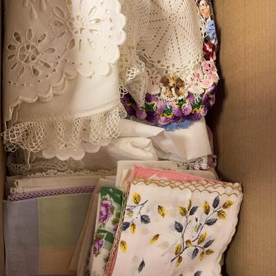 Beautiful Collection Of Vintage Crochet Dolly’s & Linens W/pillow