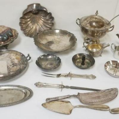 1224	GROUP OF ASSORTED SILVERPLATE ITEMS
